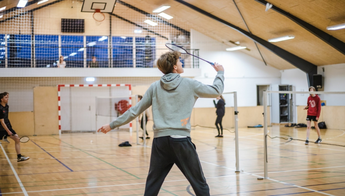 Brug skolens hal og multibane